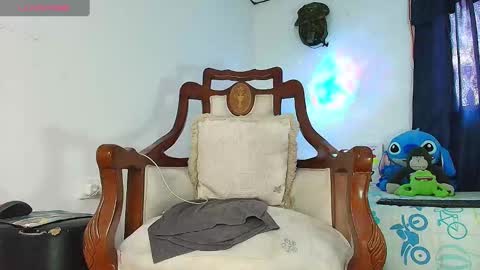 Snapshot of jimm66_ chatting on October 2, 12:23 pm Jimm Independent Model online show from October 2, 12:23 pm