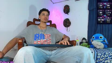 Snapshot of jimm66_ chatting on October 20, 12:11 am Jimm Independent Model online show from October 20, 12:11 am