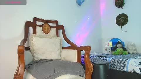 Snapshot of jimm66_ chatting on October 27, 1:48 pm Jimm Independent Model online show from October 27, 1:48 pm