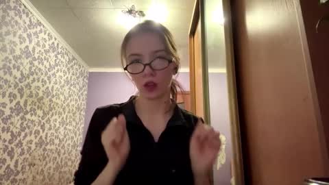 Josseline online show from March 7, 3:20 pm