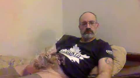 Snapshot of jimmielove2046 chatting on January 28, 4:50 am jimmielove2046 online show from January 28, 4:50 am