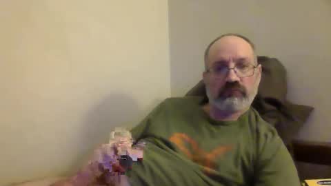 Snapshot of jimmielove2046 chatting on March 12, 2:41 am jimmielove2046 online show from March 12, 2:41 am