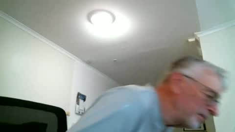 Snapshot of jimmy_bad_boy chatting on July 19, 12:47 am jimmy_bad_boy online show from July 19, 12:47 am