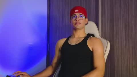 Snapshot of jimmy_leeh_ chatting on October 1, 11:55 pm Jimmy Leeh online show from October 1, 11:55 pm