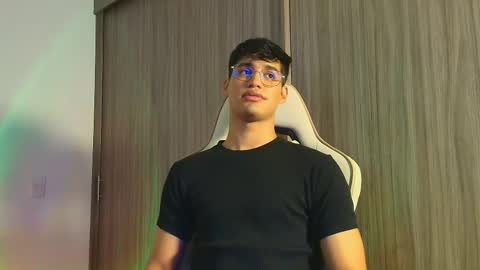 Snapshot of jimmy_leeh_ chatting on November 13, 4:11 am Jimmy Leeh online show from November 13, 4:11 am