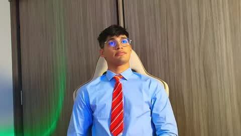 Snapshot of jimmy_leeh_ chatting on November 22, 5:39 am Jimmy Leeh online show from November 22, 5:39 am