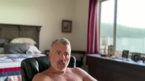 Dad of Three online show from September 17, 1:07 am