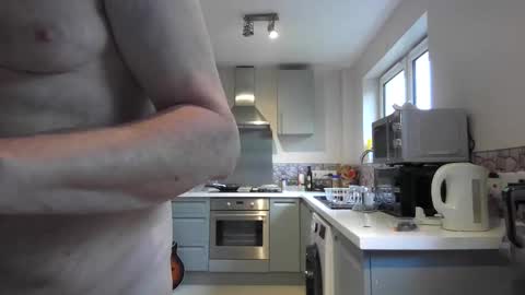 Snapshot of jimmybenido chatting on May 14, 4:47 pm Jim Redgewell online show from May 14, 4:47 pm