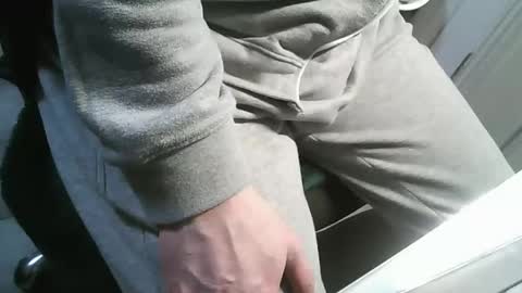 Snapshot of jimmychongax chatting on January 18, 9:02 pm Jimmychongax online show from January 18, 9:02 pm