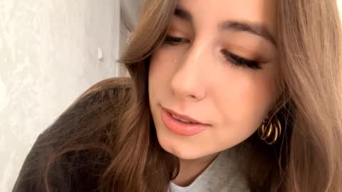 Snapshot of jimmyholtzman chatting on December 19, 1:29 pm Kate online show from December 19, 1:29 pm