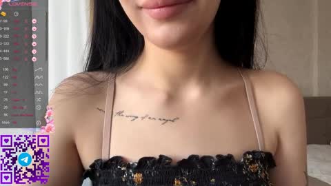 Kate online show from April 1, 1:41 pm