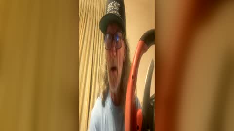 Snapshot of jimmyj249 chatting on June 17, 3:20 am jimmyj249 online show from June 17, 3:20 am