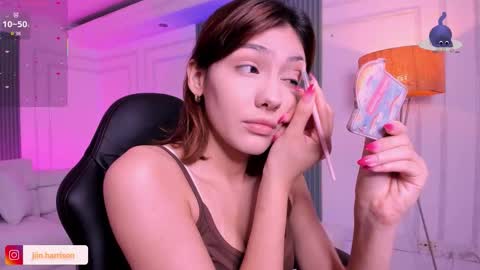 Jin Harrison    online show from October 10, 11:09 am