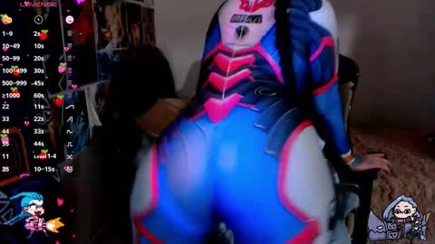 Snapshot of jinx_25 chatting on March 5, 8:21 pm Jinx online show from March 5, 8:21 pm