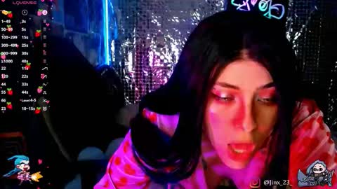 Snapshot of jinx_25 chatting on November 6, 2:45 am Jinx online show from November 6, 2:45 am