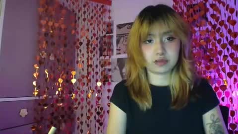 Minaa  online show from February 11, 2:49 am