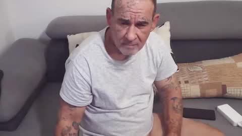 jirkasoukr online show from November 27, 1:35 pm