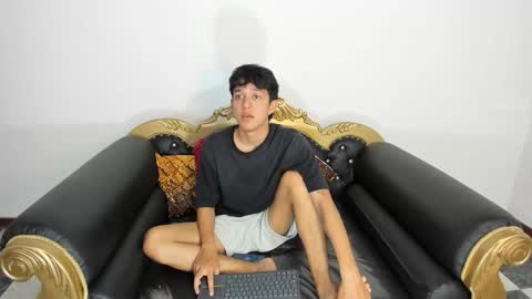 Snapshot of jisus_catt chatting on January 18, 1:53 am Jisusth online show from January 18, 1:53 am