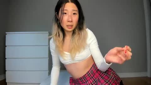 Jiwoo online show from March 25, 6:36 pm