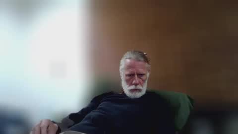 jizzmitten5 online show from January 19, 3:32 am