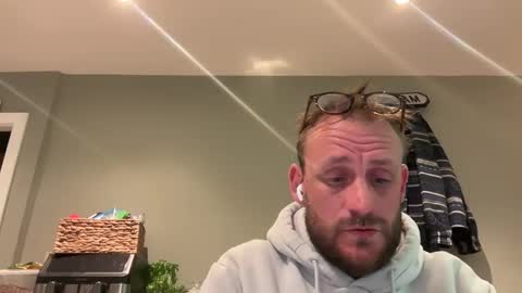 420 online show from April 23, 10:12 pm