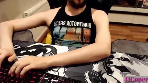 JJCuper online show from April 21, 6:23 pm