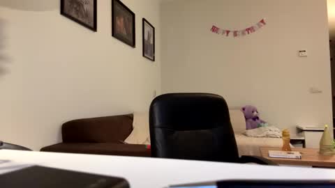 jjd8 online show from November 15, 9:54 pm