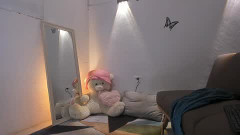jessy online show from May 11, 8:28 pm