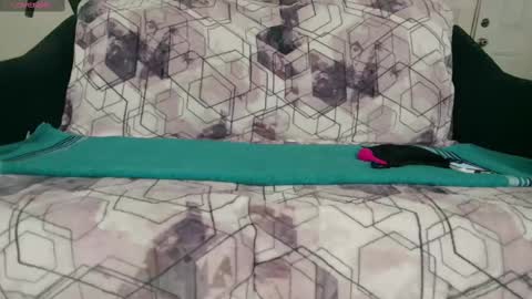 Nicole  Allen online show from February 26, 11:37 pm