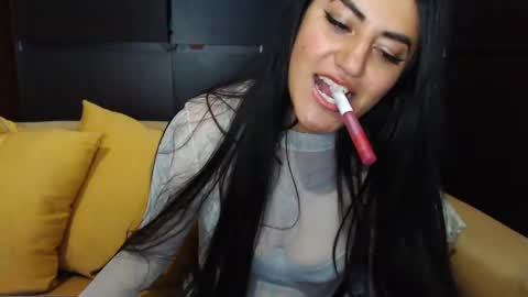 luuuuuuuuuu online show from December 3, 4:47 am