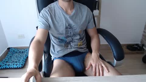 Snapshot of jjrod91 chatting on February 22, 3:54 pm Jon online show from February 22, 3:54 pm