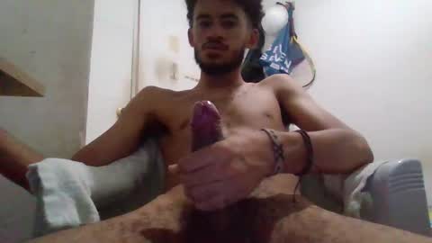 Snapshot of jjthefucker chatting on January 31, 6:35 am jjthefucker online show from January 31, 6:35 am