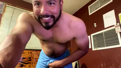 Snapshot of jjuarez5409 chatting on June 5, 4:08 am jjuarez5409 online show from June 5, 4:08 am