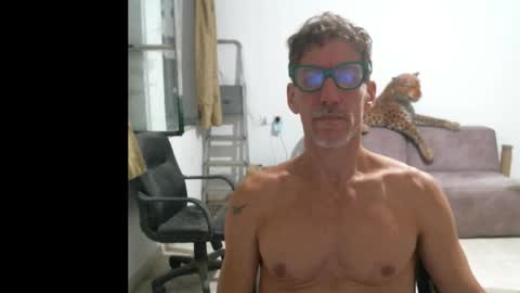 jlmbud online show from October 27, 12:36 am