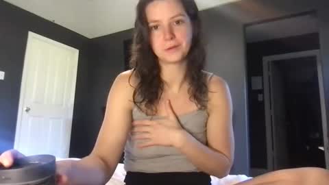 Snapshot of jlynn1997 chatting on May 13, 12:57 pm jlynn1997 online show from May 13, 12:57 pm