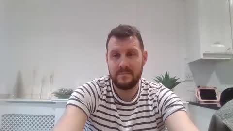 Snapshot of jmakk99 chatting on December 8, 1:03 pm jmakk99 online show from December 8, 1:03 pm