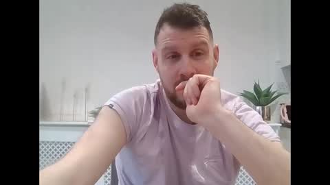 Snapshot of jmakk99 chatting on December 17, 9:50 am jmakk99 online show from December 17, 9:50 am