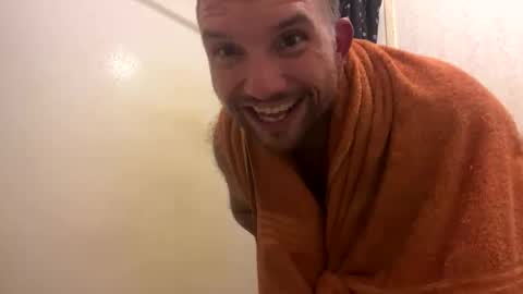 Snapshot of jmoney2323230 chatting on October 31, 2:01 am jmoney2323230 online show from October 31, 2:01 am