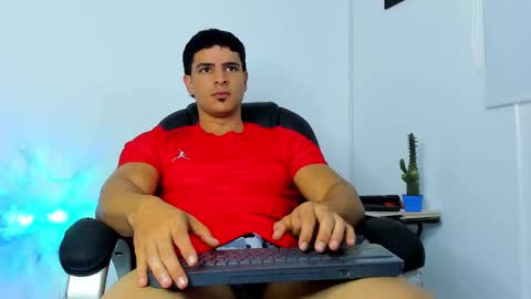 Snapshot of jmortton chatting on October 29, 11:56 am IGJmortton online show from October 29, 11:56 am