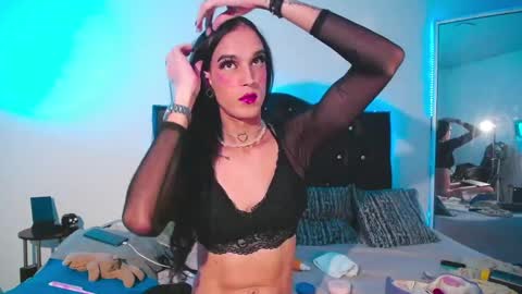 Snapshot of joaisaza chatting on April 19, 7:29 am Joa Isaza online show from April 19, 7:29 am