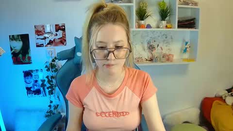 joan_kiss online show from January 5, 5:27 pm