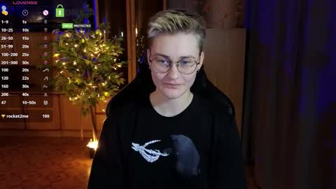 J online show from March 1, 8:44 pm