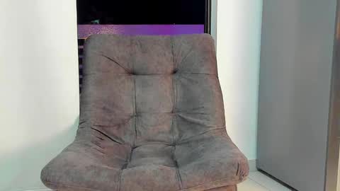 Snapshot of joan_saenz chatting on January 9, 12:46 am JOAN SAENZ online show from January 9, 12:46 am