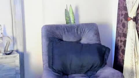 Snapshot of joan_saenz chatting on February 6, 2:44 am JOAN SAENZ online show from February 6, 2:44 am