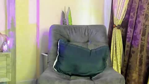 Snapshot of joan_saenz chatting on February 23, 2:04 pm JOAN SAENZ online show from February 23, 2:04 pm