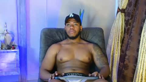 Snapshot of joan_saenz chatting on November 4, 12:43 am JOAN SAENZ online show from November 4, 12:43 am