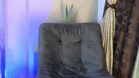 Snapshot of joan_saenz chatting on November 5, 8:36 am JOAN SAENZ online show from November 5, 8:36 am