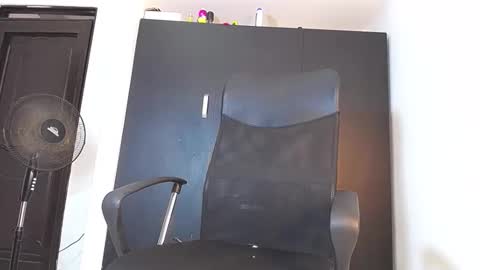 Snapshot of joan_silva chatting on April 10, 7:07 pm joan_silva online show from April 10, 7:07 pm