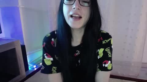 Jo online show from December 12, 7:26 pm