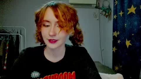 Joannatompson online show from May 18, 11:10 pm
